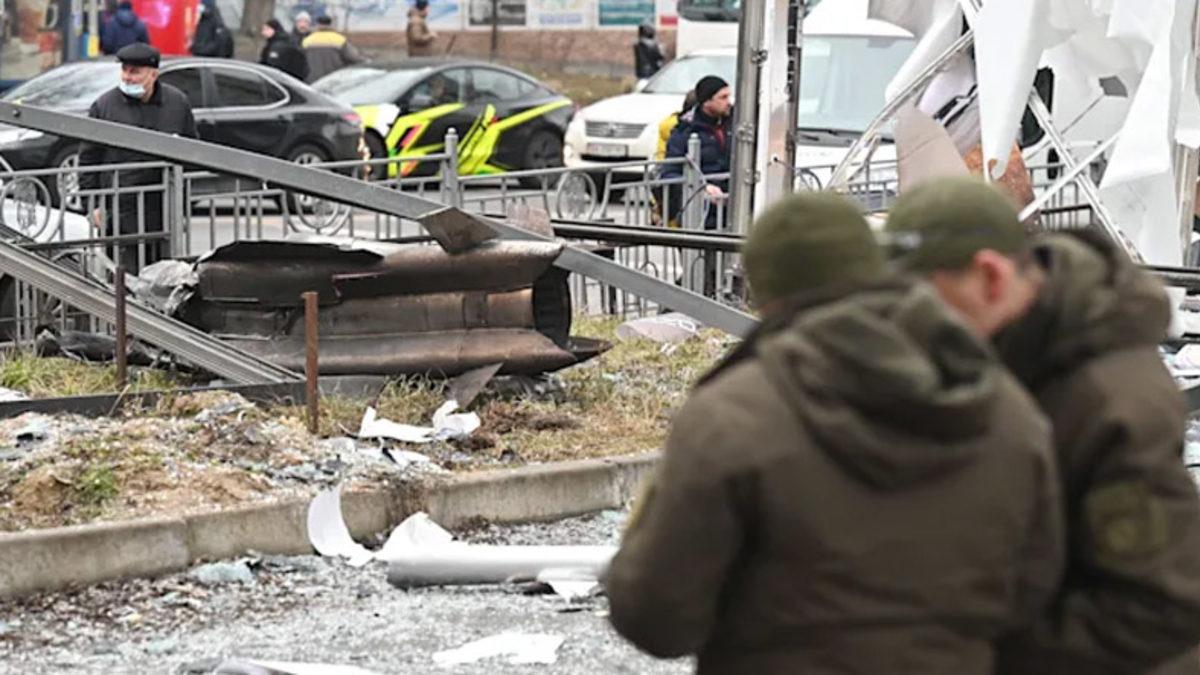 Twitter, Ukrayna’dan Savaş Görüntüleri Paylaşan Hesapları Önce Banladı, Sonra Özür Diledi