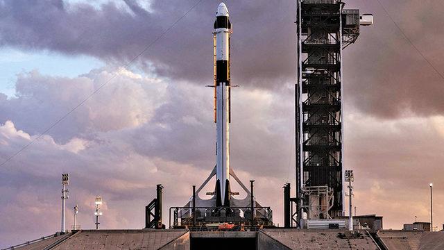 SpaceX, ABD Casus Uydusu Fırlatma Görevini Son Saniyede İptal Etti