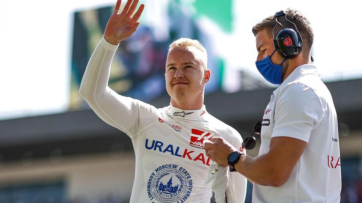 Rus Tenisçilere Wimbledon’a Katılabilmek İçin Putin’i Desteklememe Şartı: İşte Rusya-Ukrayna Savaşının Spor Dünyasına Etkileri [GÜNCEL]