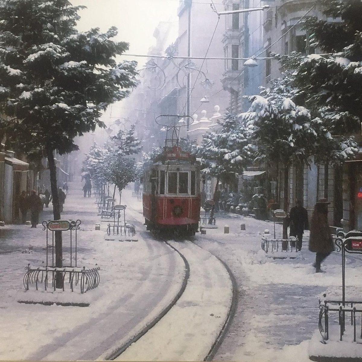 Geçtiğimiz Yüzyılda Çekilen Bu 24 Tarihî Fotoğrafa Bakarken Bir Sergide Geziyormuş Gibi Hissedeceksiniz