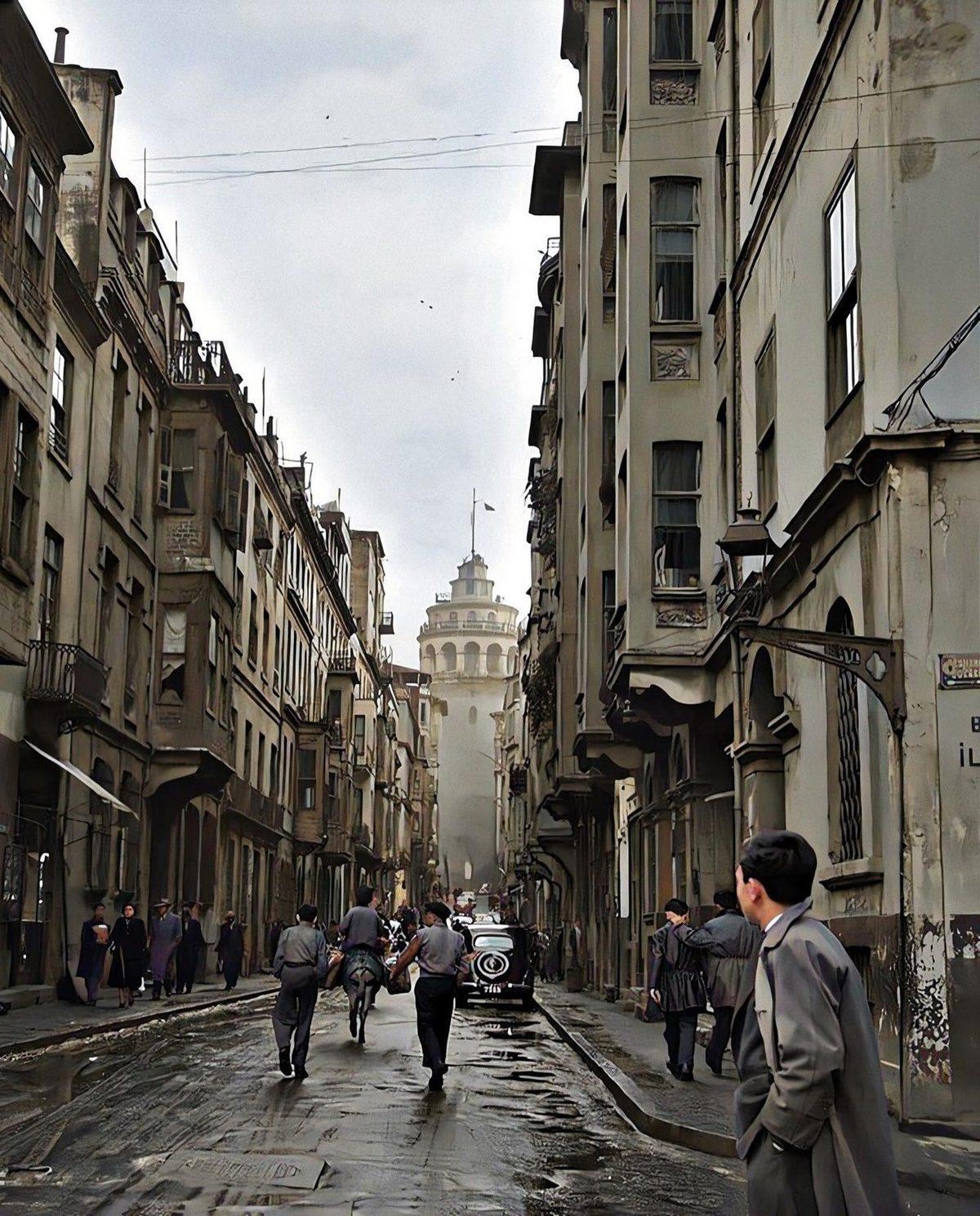 Geçtiğimiz Yüzyılda Çekilen Bu 24 Tarihî Fotoğrafa Bakarken Bir Sergide Geziyormuş Gibi Hissedeceksiniz
