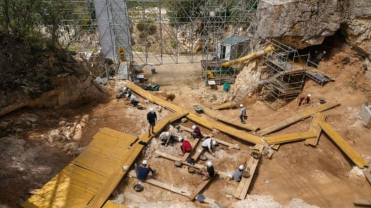 Yeni Bir Araştırmaya Göre İlk İnsanlar Kış Uykusuna Yatıyor Olabilir