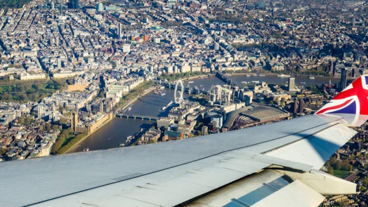 Avrupa, Mutasyon Geçirdiği İddia Edilen COVID-19 Sonrası İngiltere’ye Uçuşları Yasaklamaya Başladı
