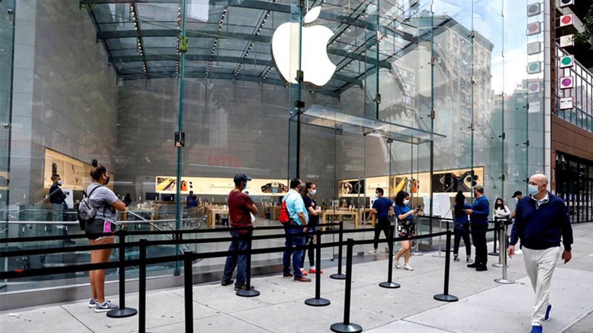 Apple, Yükselişe Geçen COVID-19 Vakaları Nedeniyle Dünya Genelinde Mağazalarını Kapatmaya Başladı