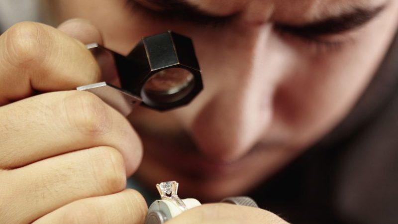 Bulduğunuz Bir Taşın Değerli Bir Taş Olup Olmadığını Nasıl Anlarsınız? Adım Adım Anlattık