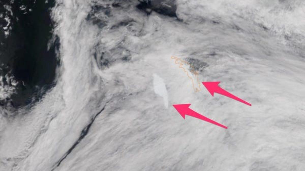 Penguen Kolonilerine Doğru Sürüklenen Gümüşhane Boyutunda Bir Buzdağı İkiye Ayrıldı