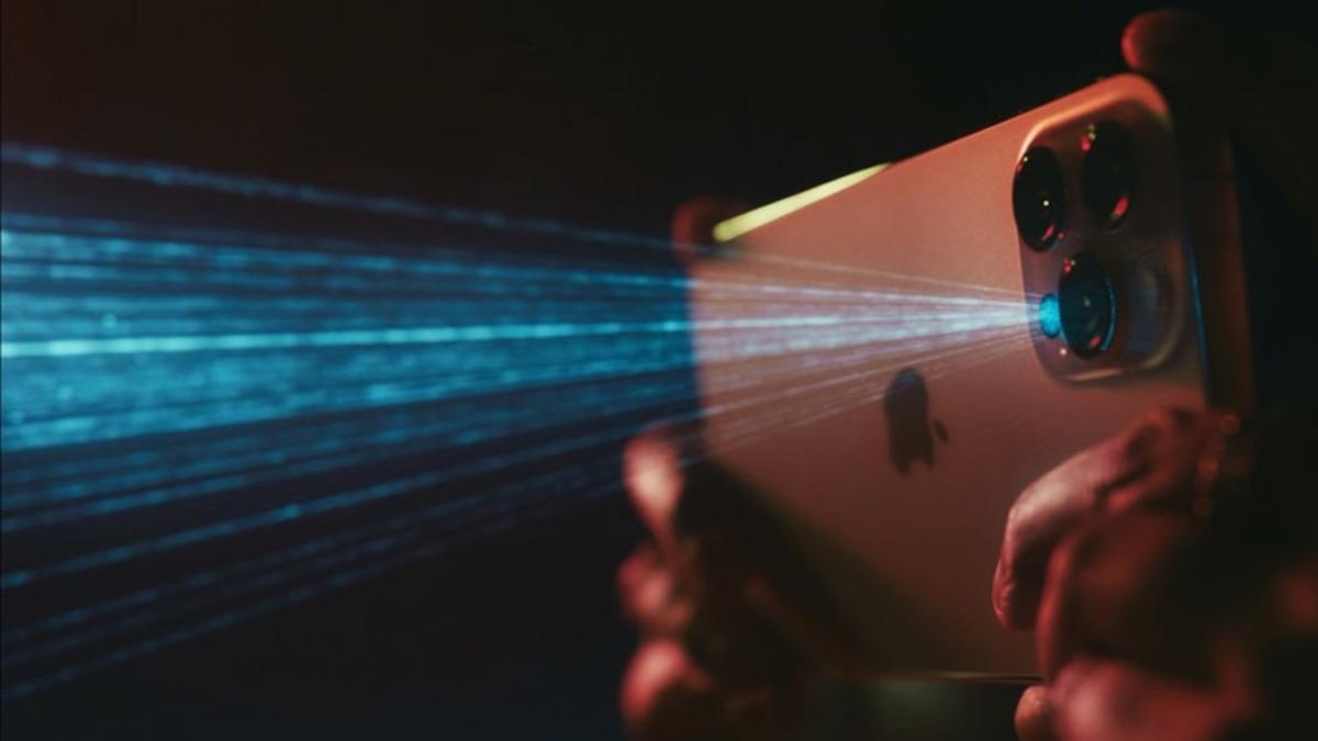 Işıklar Kapansa Bile Çevresini Görüyor: iPhone 12 Pro’da Bulunan LiDAR Sensörler Nasıl Çalışıyor?