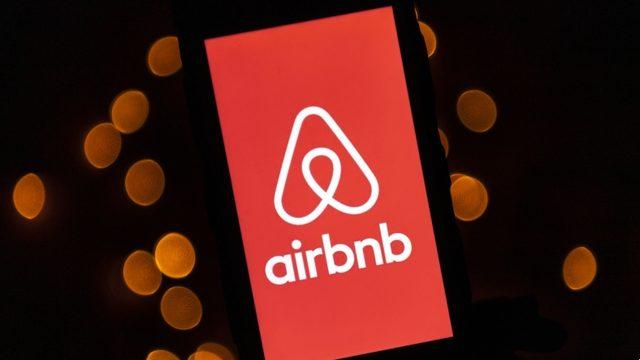 Airbnb, Savaştan Kaçan Ukraynalılara Ücretsiz Konaklama Hizmeti Vereceğini Açıkladı