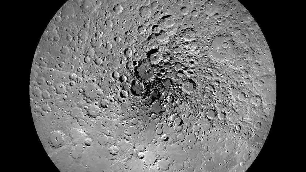 Ay Yüzeyindeki Kraterleri Sayabilen Yapay Zeka Geliştirildi: 100 Binden Fazlası Tek Tek Listelendi