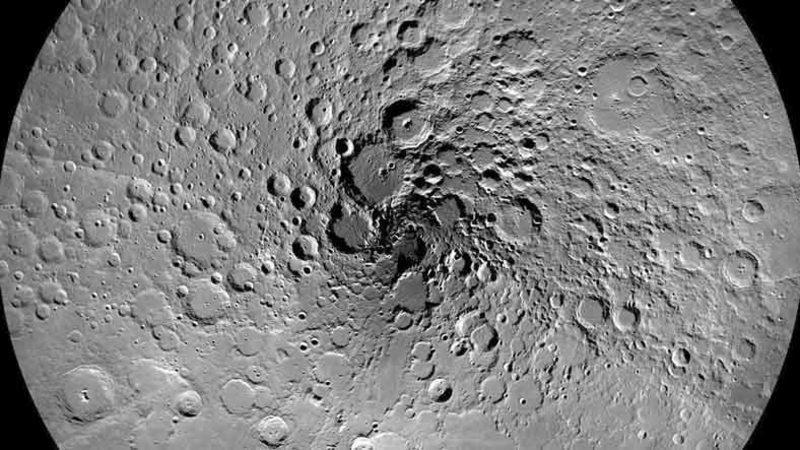 Ay Yüzeyindeki Kraterleri Sayabilen Yapay Zeka Geliştirildi: 100 Binden Fazlası Tek Tek Listelendi