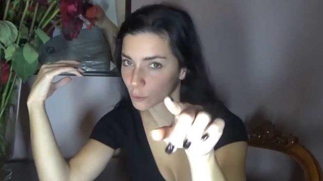 Oyuncu Merve Boluğur YouTube Kanalı Açtı: İlk Videosu Eleştiri Yağmuruna Tutuldu