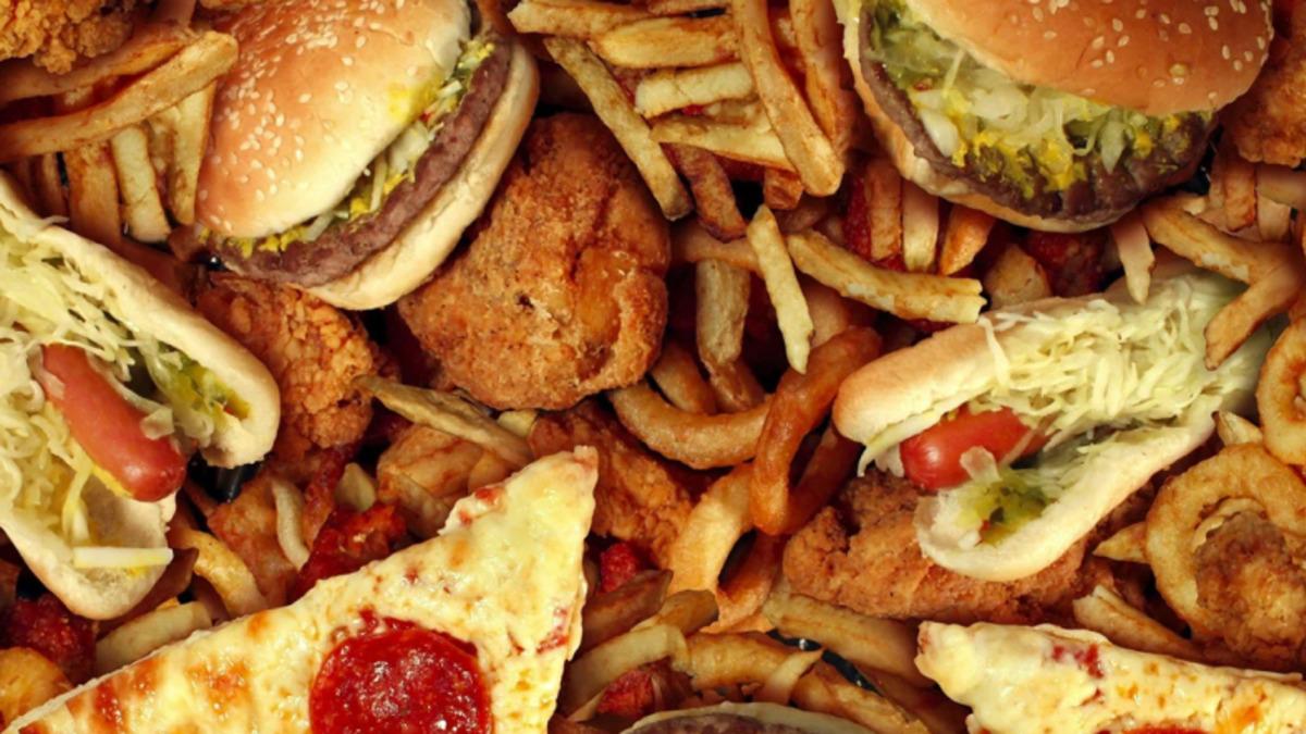 Her Gün ‘Fast Food’ Yemenin Geri Dönüşü Olmayan 8 Yan Etkisi