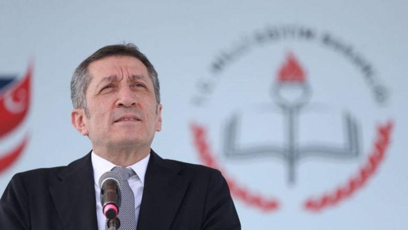 Milli Eğitim Bakanı Yüz Yüze Sınavların Ertelendiğini Duyurdu