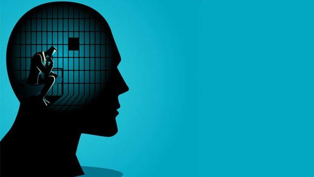 Kendisini Sürekli Başkalarıyla Kıyaslayıp Yetersiz Hisseden İnsanların Yaşadığı Durum: Aşağılık Kompleksi Nedir, Nasıl Başa Çıkılır?