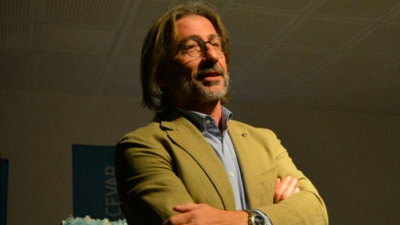 Prof. Dr. Ercüment Ovalı’nın ‘Kokteyl Antikor ile COVID-19’u Yendim’ Açıklamasına Sosyal Medyadan Gelen Tepkiler