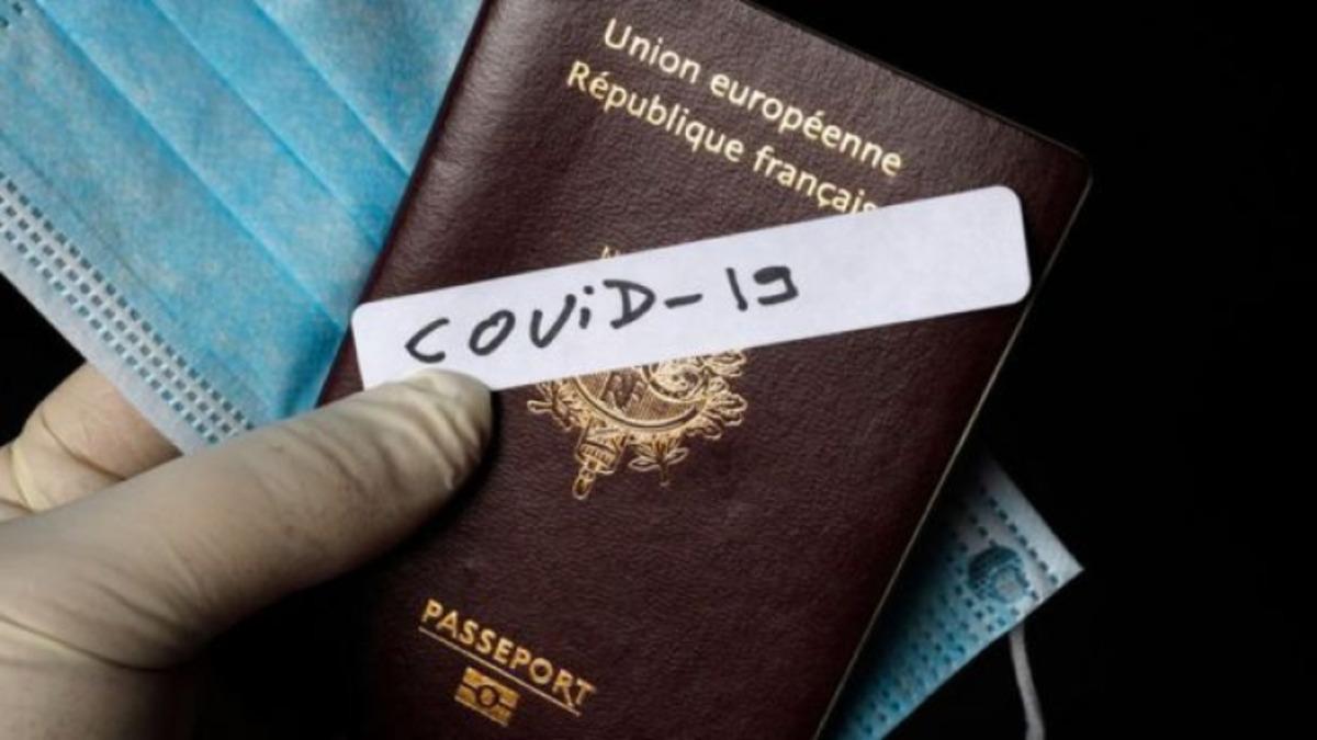 Yurt Dışı Uçuşları İçin "Dijital Sağlık Pasaportu" Üzerinde Çalışılıyor