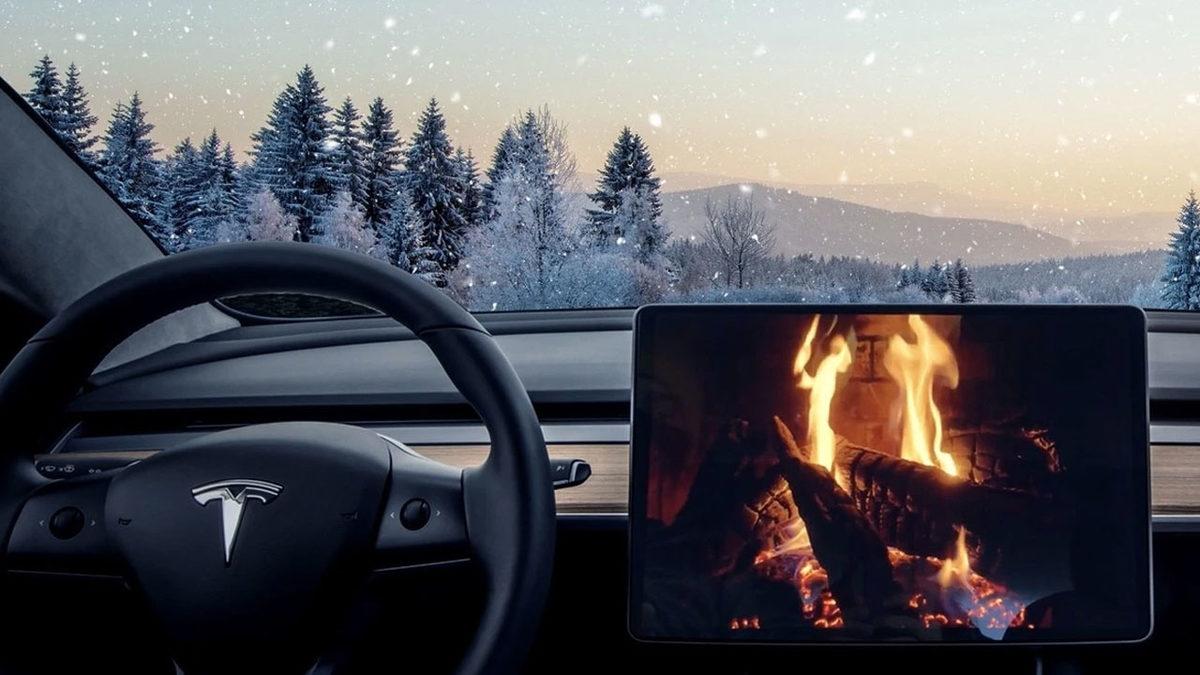Tesla Sahipleri, Yeni Güncellemeyle Arasında Gaz Çıkarma Sesinin de Olduğu Yeni Korna Seslerine Kavuştu