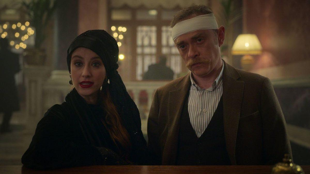 Pera Palas’ta Gece Yarısı İzlemeye Değer mi? Netflix Türkiye’nin Uzun Zamandır Beklenen Yapımını Anlattık!