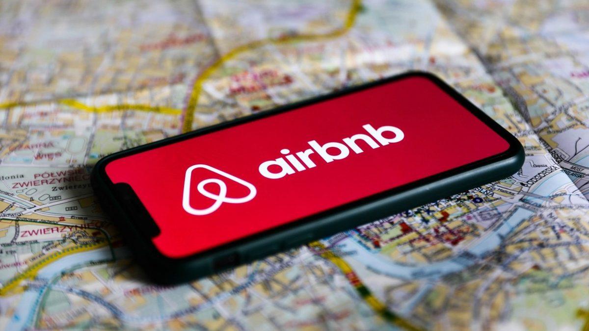 Dünyanın En Büyük Konaklama Hizmeti Şirketi Airbnb, Rusya ve Belarus’taki Faaliyetlerini Durdurma Kararı Aldı