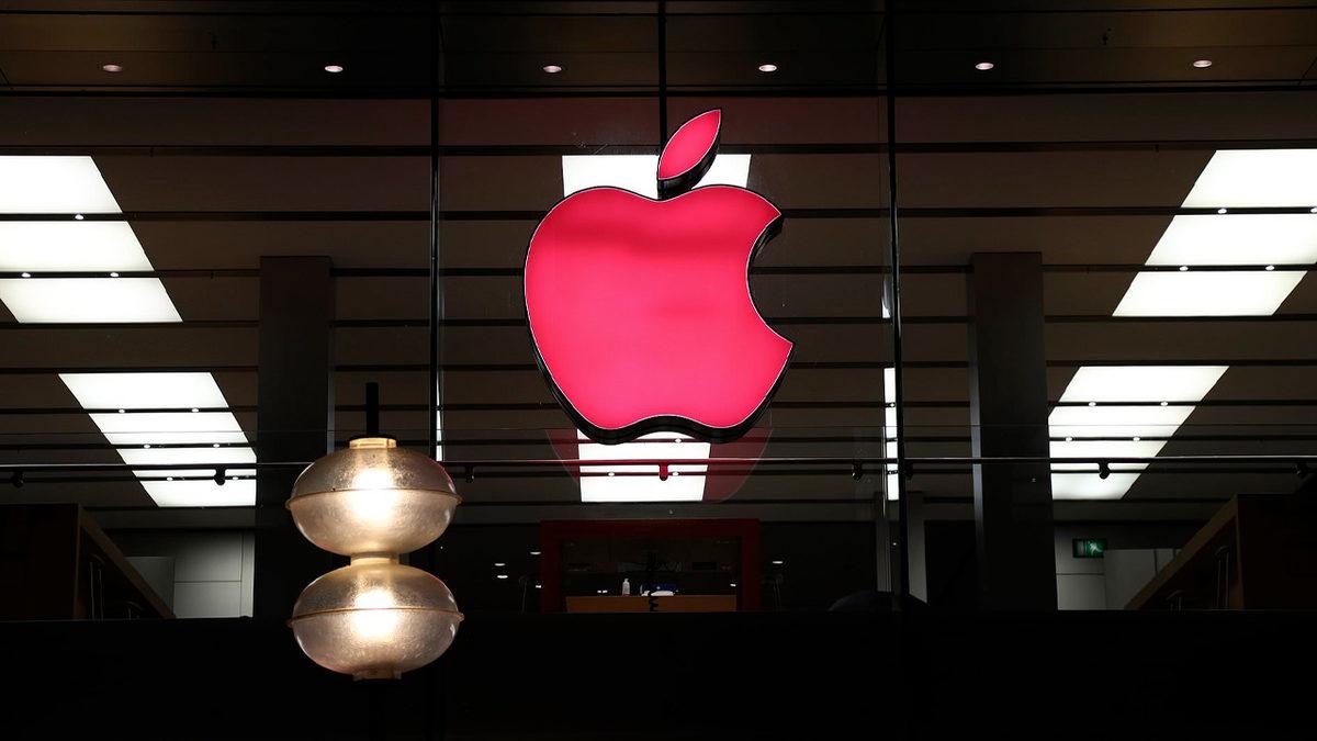 Bazı Facebook Çalışanları, Facebook’un Apple’ın Yeni Özelliğini Eleştirmesini 