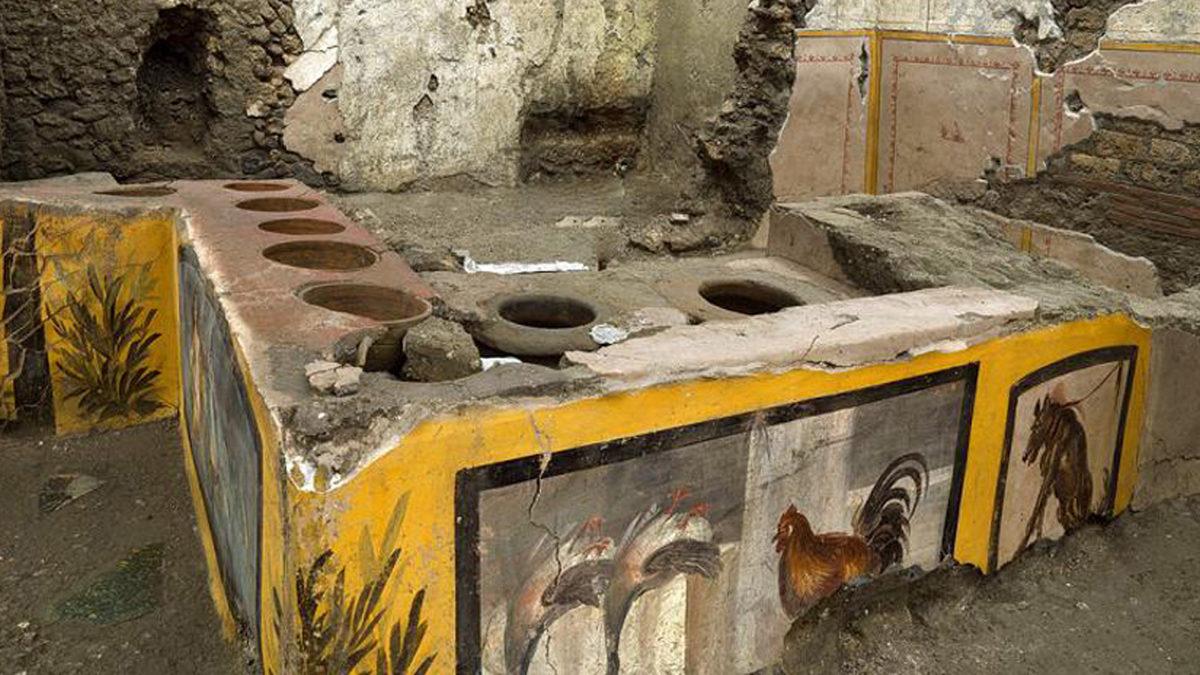 Pompeii’de 2 Bin Yıllık Fast-Food Dükkânı Bulundu