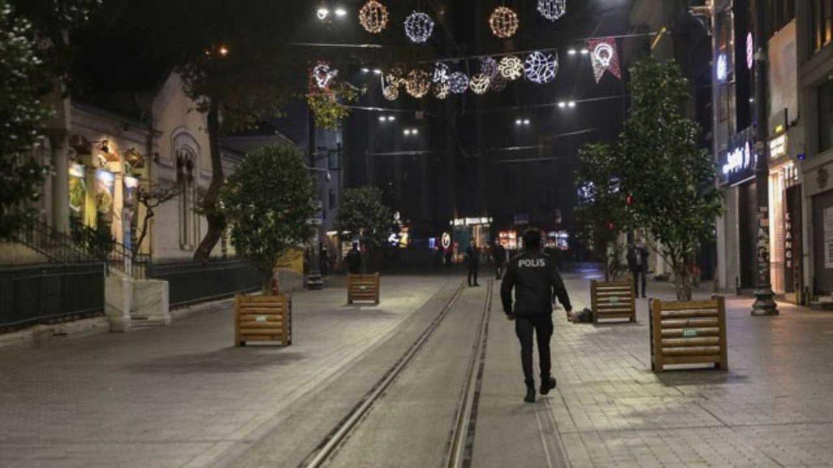 Prof. Dr. Yılmaz: Biz Covid-19’la Savaşırken Bazı ’Vatan Hainleri’ Villalarda Parti Veriyor