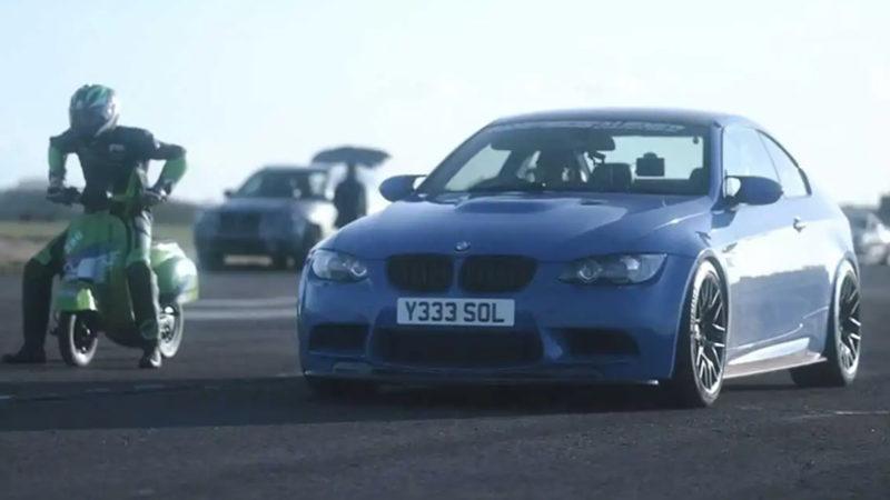 43 Beygirlik Vespa Scooterın 430 Beygirlik BMW M3’e Kafa Tuttuğu Yarış [Video]