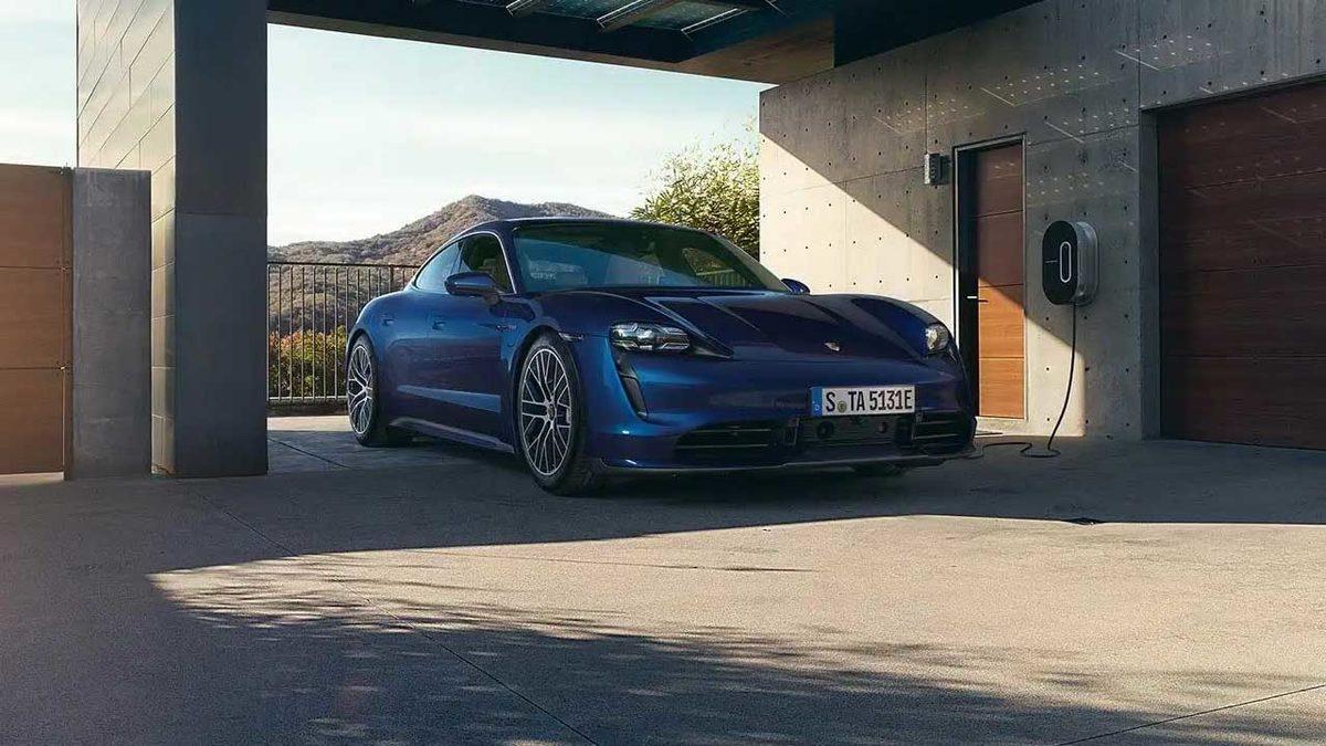 Lüks Otomobil Markası Porsche, Rusya-Ukrayna Savaşı Nedeniyle Üretimi Durdurdu