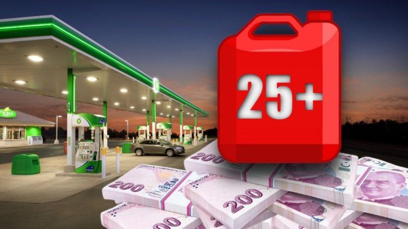 Benzin ve Motorine Tarihe Geceçek Zam! Litresi 25 Lirayı Aştı