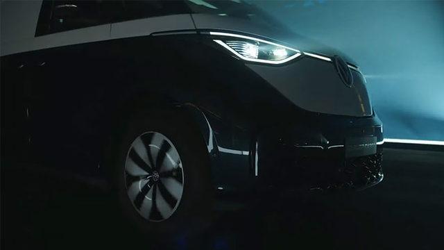 Volkswagen’in Yeni Nesil ’Elektrikli Köfte Minibüsü’ ID Buzz Tanıtıldı: Kendi Küçük İşlevi Büyük