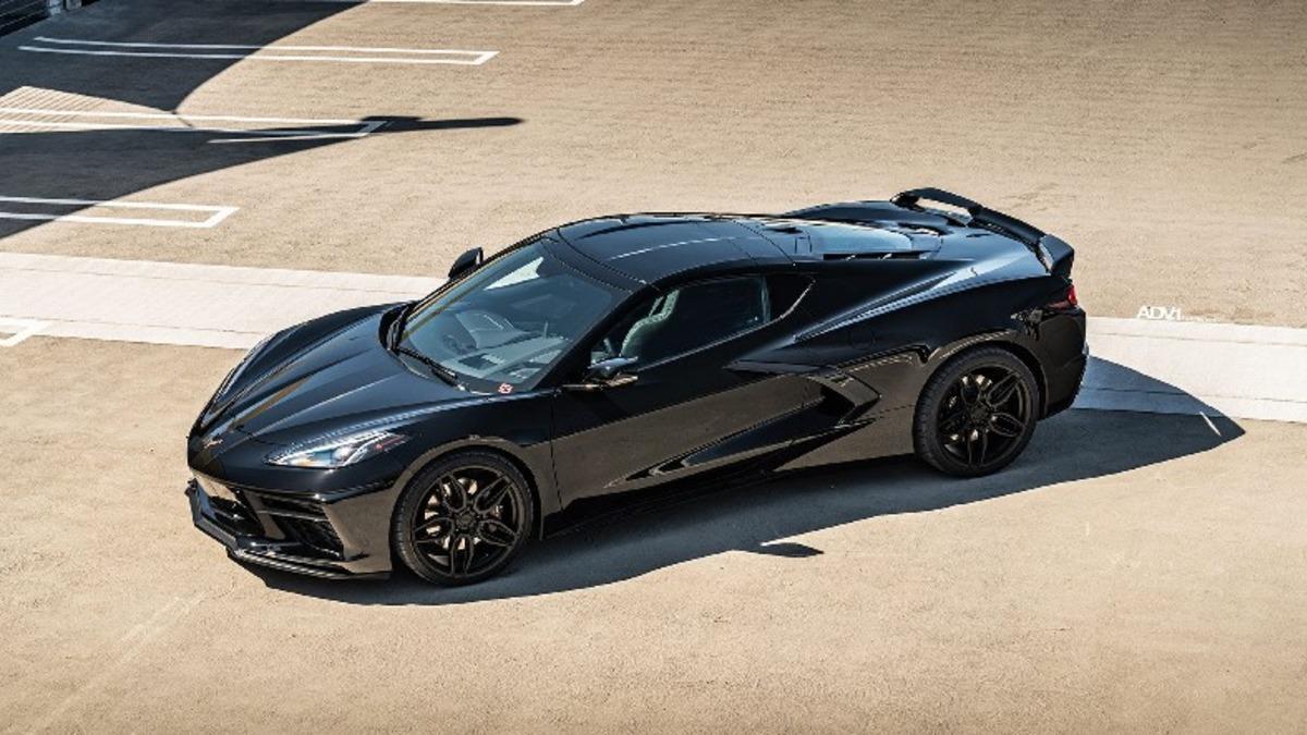 Dünyanın İlk Süperşarj Kiti Takılmış Corvette C8’in Yürek Hoplatan Sesi [Video]