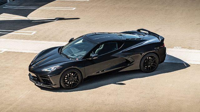 Dünyanın İlk Süperşarj Kiti Takılmış Corvette C8’in Yürek Hoplatan Sesi [Video]