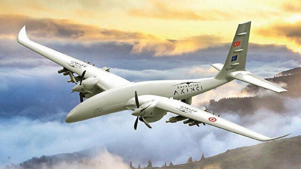 Savunma Sanayimizin Yerli Üretimi Bayraktar Akıncı TİHA’nın Tüm Özellikleri