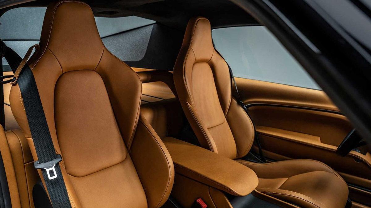 Elon Musk Görse Aşık Olur: 1967 Ford Mustang, Yüzde 100 Elektrikli Hale Getirildi [Video]