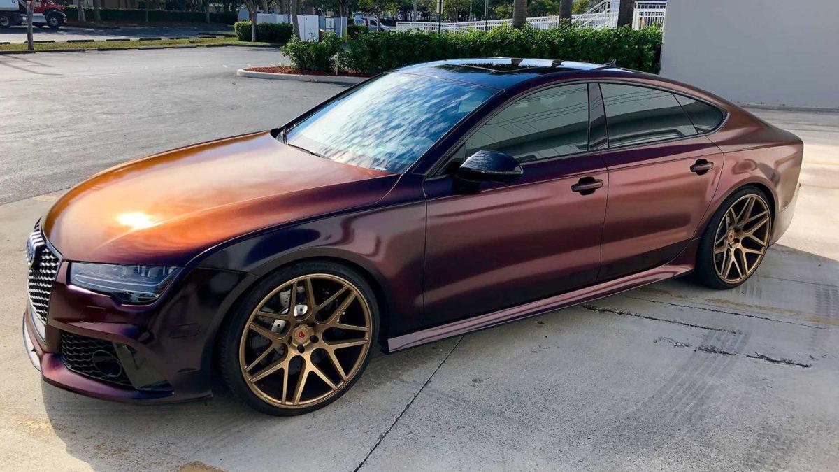 Siyahtan Kırmızıya Renk Geçişli Audi RS7 Göz Kamaştırdı