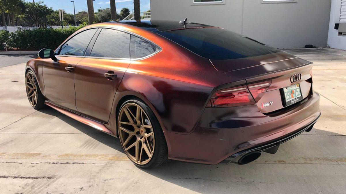 Siyahtan Kırmızıya Renk Geçişli Audi RS7 Göz Kamaştırdı