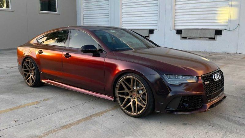 Siyahtan Kırmızıya Renk Geçişli Audi RS7 Göz Kamaştırdı