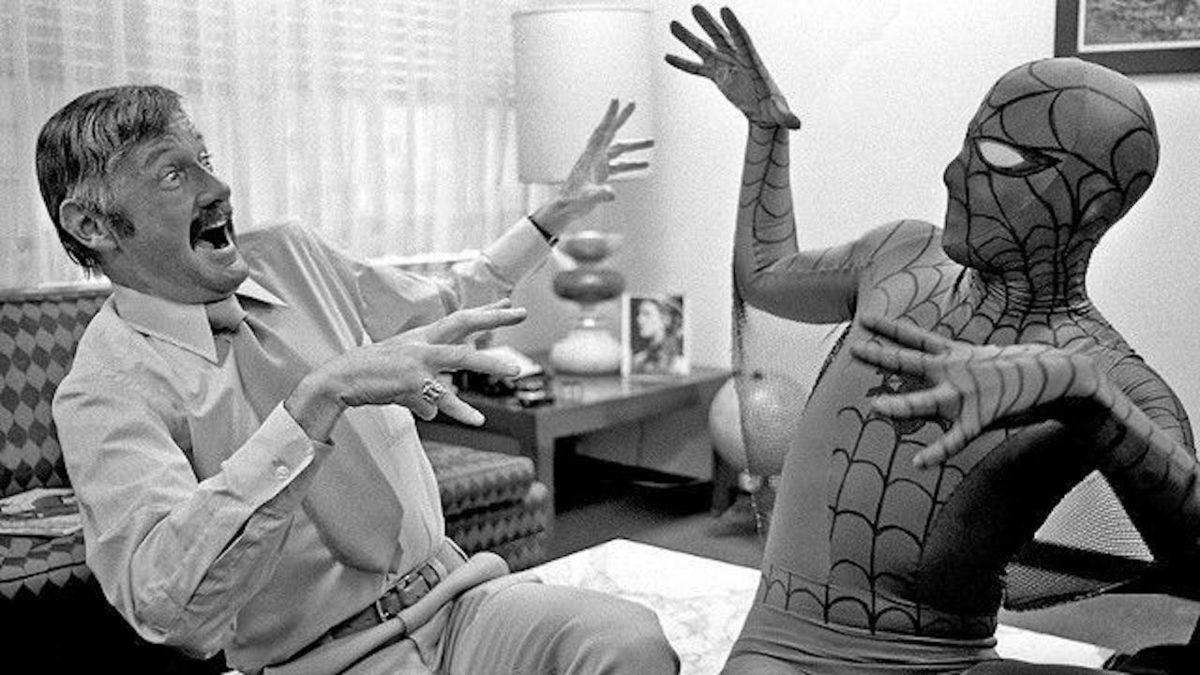 Popüler Kültürün En Büyük Mucitlerinden Stan Lee Kimdir, Hangi Marvel Karakterlerini Tasarladı?