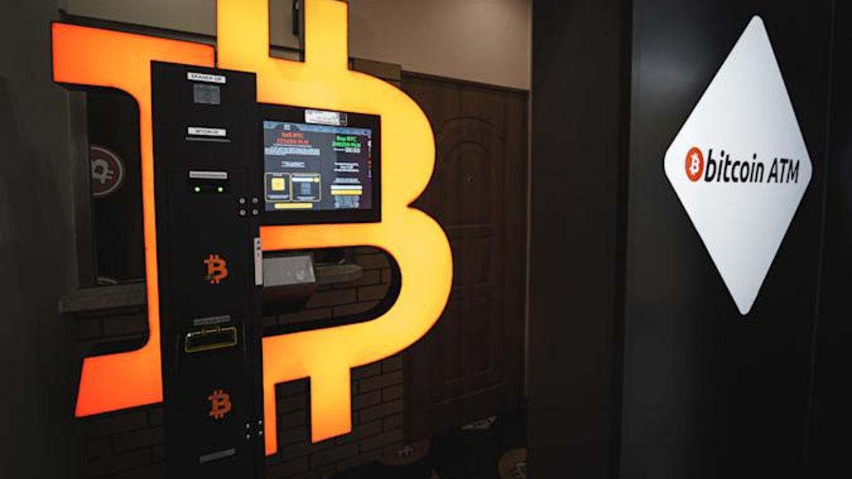 Birleşik Krallık, Yasa Dışı Faaliyet Göstermeleri Sebebiyle Ülkedeki Tüm Bitcoin ATM’lerinin Kapatılacağını Açıkladı