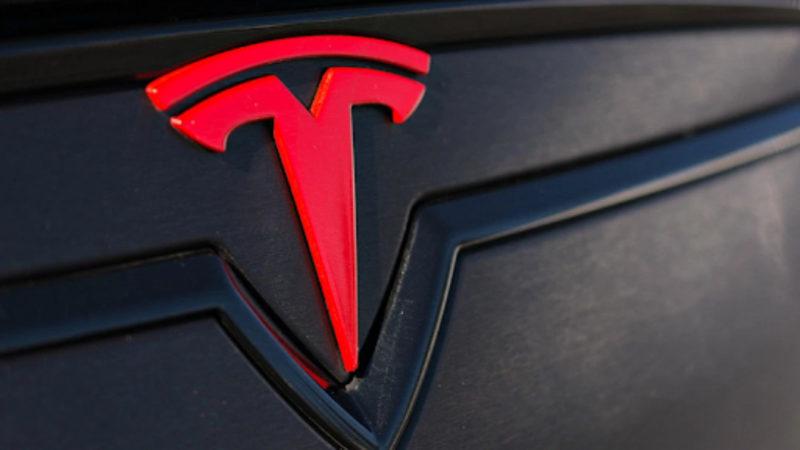 Tesla Hisselerindeki Muazzam Artış, Uzmanlar Arasında Tartışma Konusu Oldu