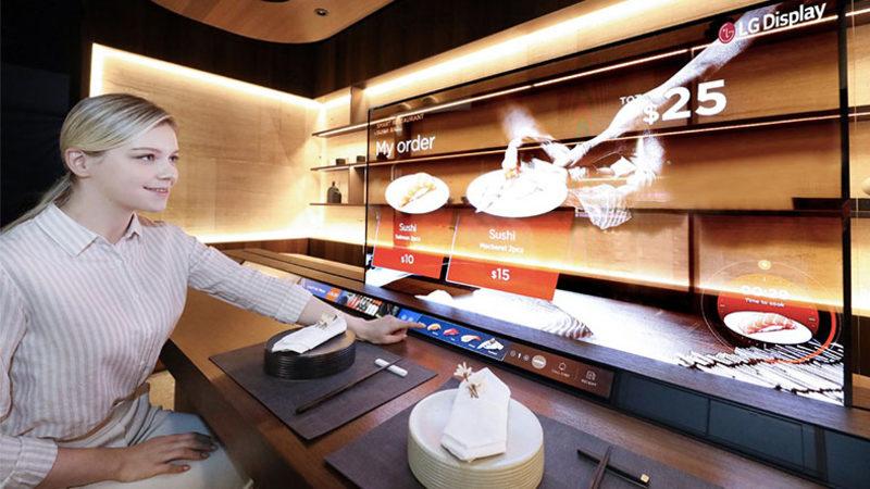 LG, COVID-19’un Yayılmasını Engellemek İçin Panel Görevi Gören Şeffaf Ekran Geliştirdi