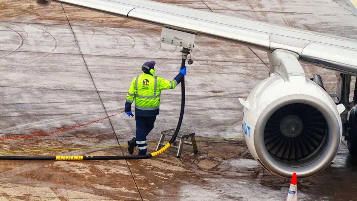 Arabalara Jet Yakıtı Koyarsanız Ne Olur?