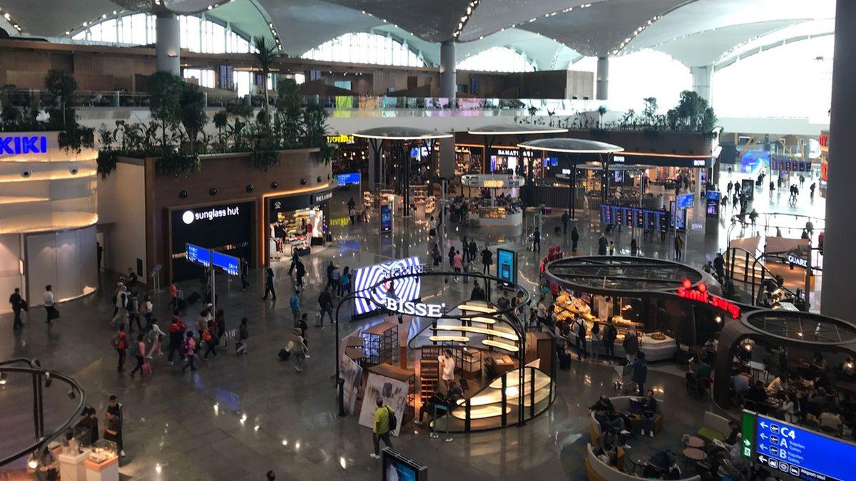 Havalimanlarında Satılan Ürünler Neden Bu Kadar Pahalıdır?