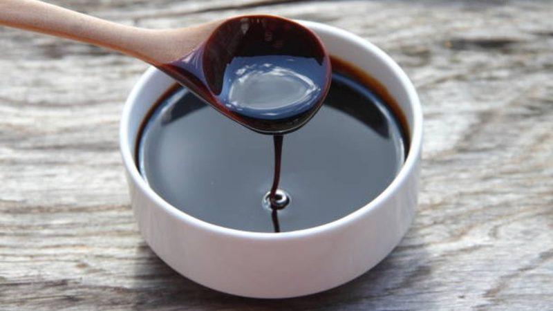 Kahvaltı Sofrasının Vazgeçilmezi Olan Pekmezin İçindeki Gizli Madde: Beyaz Toprak Sağlığa Zararlı mı?