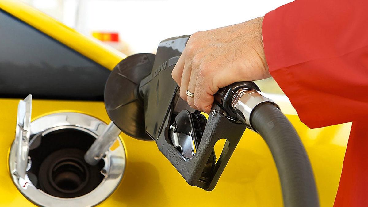 Akaryakıt Sektörünün ’Patronları’ Uçuşa Geçen Fiyatlara Çözüm İçin Toplanacak: İşte Düşünülen Formül