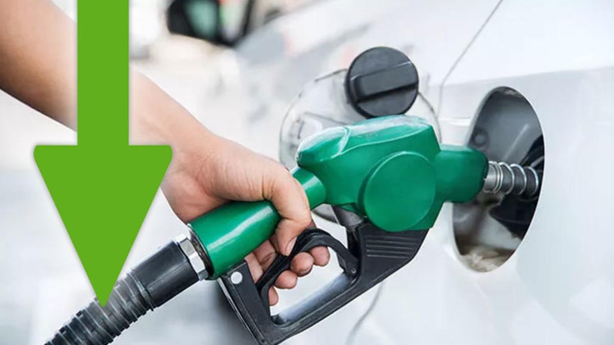 Benzin ve Motorine Beklenen İndirim Geldi: Benzinin Litresi 19 TL’nin Altına Düştü
