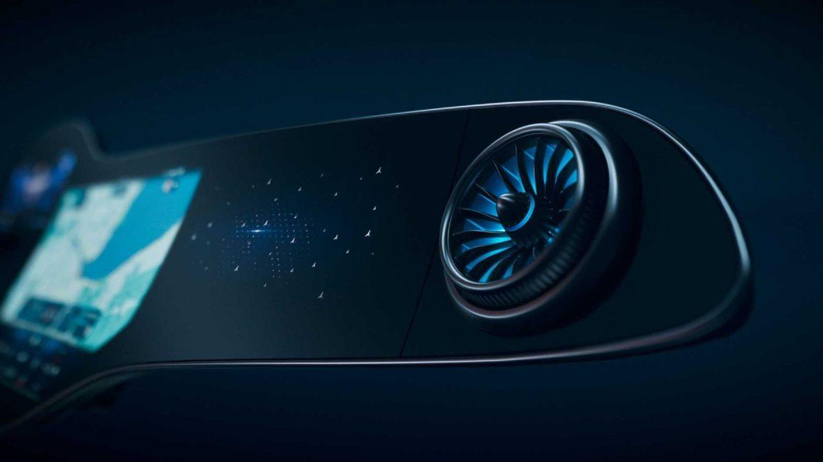 Mercedes-Benz, Yeni Bilgi ve Eğlence Sistemi Hyperscreen’i Tanıttı