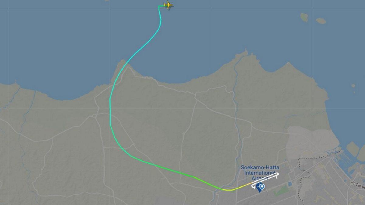 Endonezya’da Bir Yolcu Uçağı Denize Düştü: Arama Çalışmaları Devam Ediyor