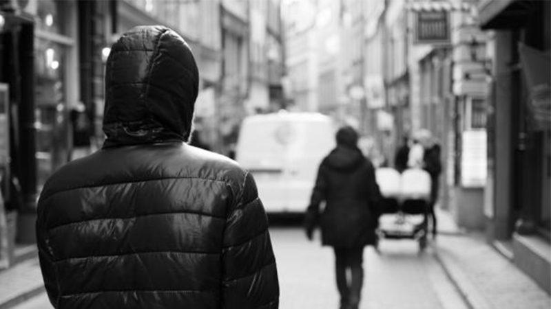 Biri Bizi Gözetliyor: Birinin Bizi İzlediğini Nasıl Hissedebiliyoruz?