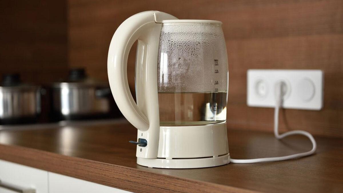 Kettle’lar Neden 1,5 veya 2 Litre Değil de Özellikle 1,7 Litre Hacimle Üretilir?